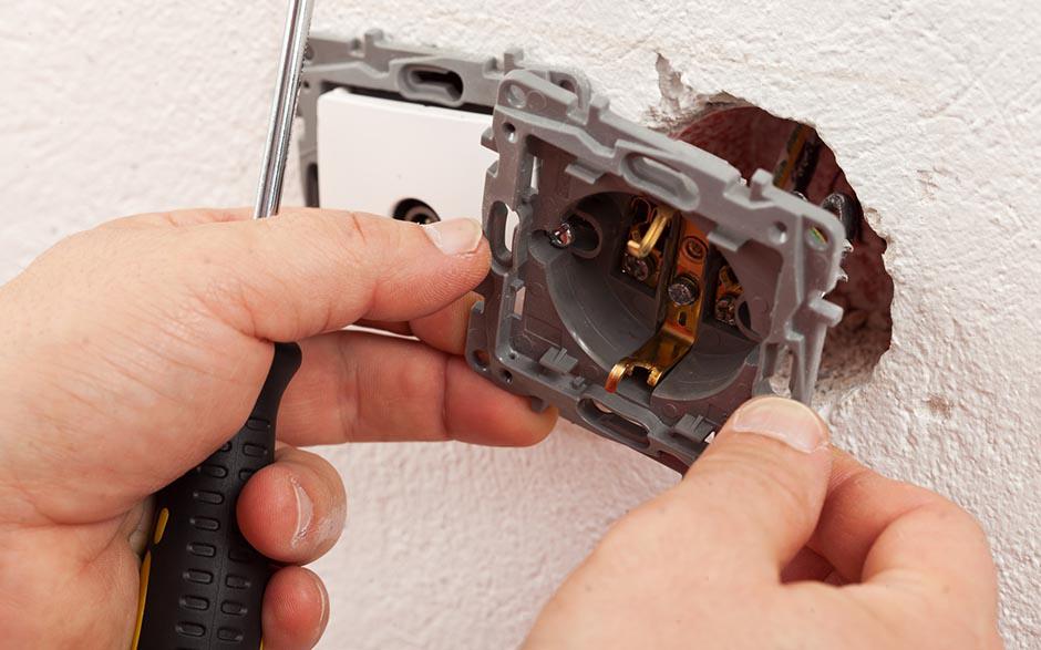 électricien de maintenance Bailly-Romainvilliers